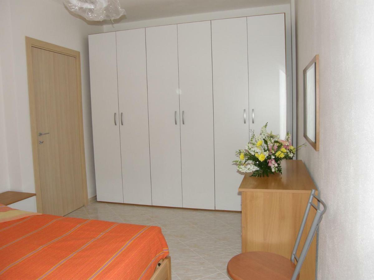 Pianeta Sardegna Aparthotel Fluminimaggiore Exterior foto